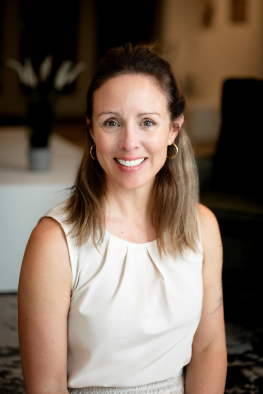 Julie Charest est sur la photo